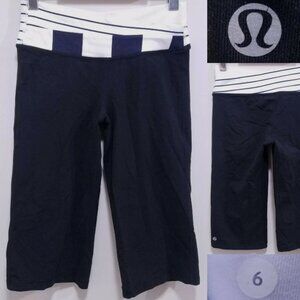 Lululemon Astro Crop Leggings 6 Small Woman's Black Navy Blue Pants Run Stripe